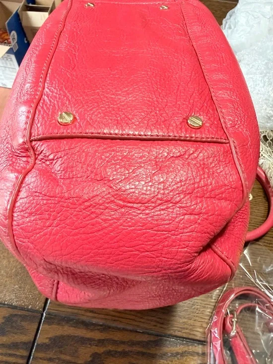 Tory Burch Pink Pebbled Leather Tote with Logo Medallion - Picture 7 of 9